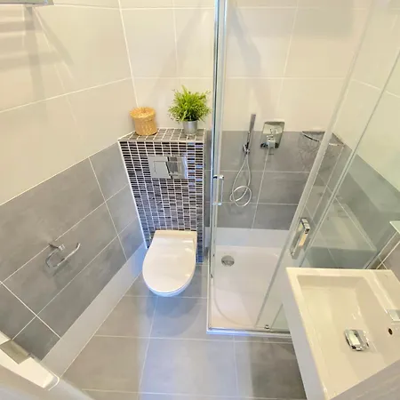 Krasny - V Starom Meste * Pressburg